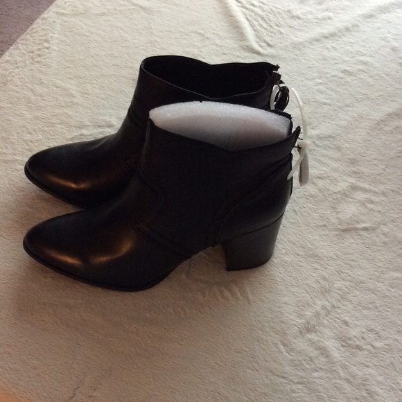 ✅HOST Pick✅ CL by Laundry Boots, Size 11, NWT - Picture 3 of 7